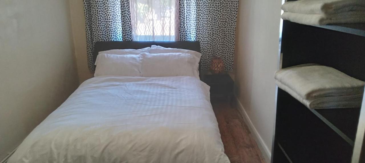 Lovely 1 Bedroom With Garden Appartamento