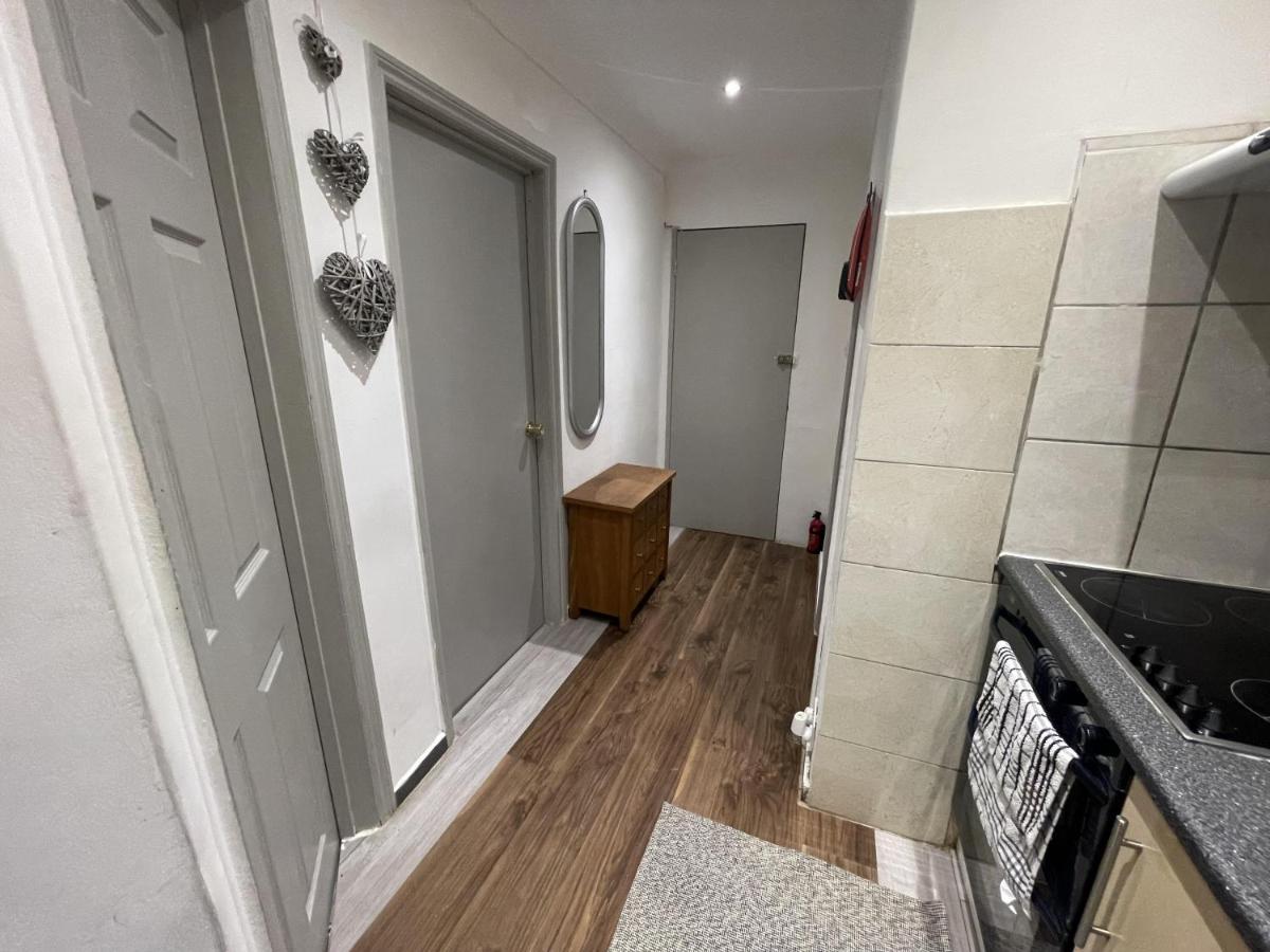 Lovely 1 Bedroom With Garden Appartamento
