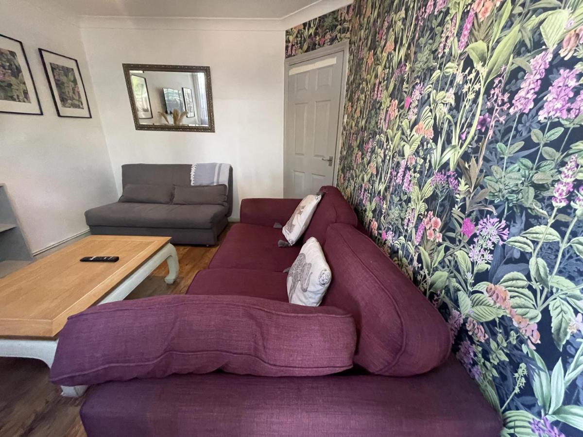 Appartamento Lovely 1 Bedroom With Garden Londra